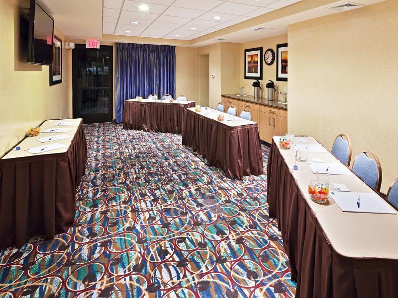 Holiday Inn Express & Suites El Paso Airport By Ihg Eksteriør billede