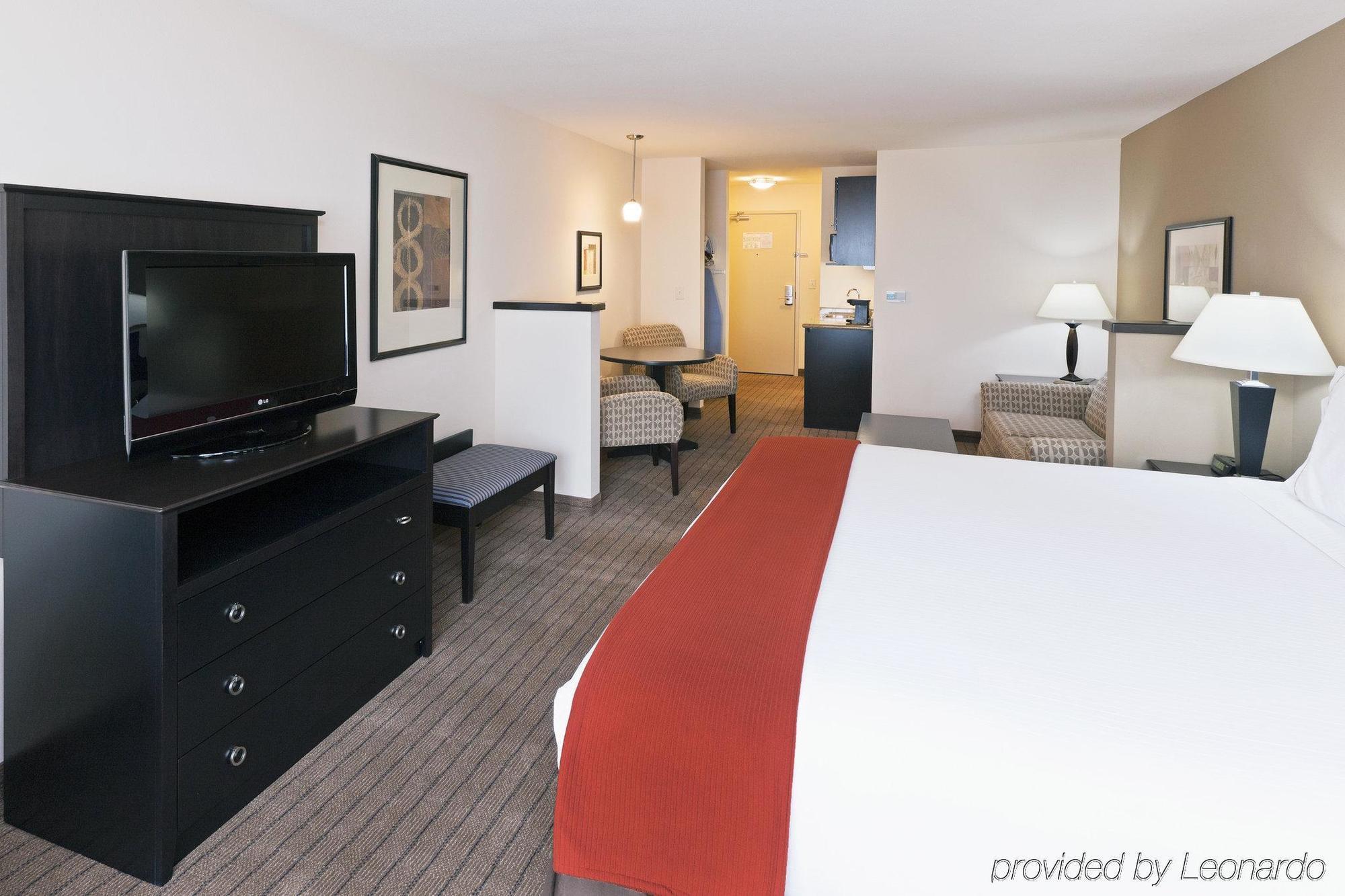 Holiday Inn Express & Suites El Paso Airport By Ihg Værelse billede